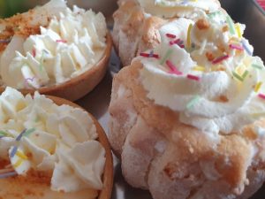 Charlottes et tartelettes aux poires par les "Recettes de Titi"