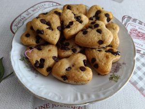 Petits moelleux banane et pépites de chocolat par "Les Recettes de Titi"