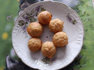 Petits moelleux banane et pépites de chocolat par "Les Recettes de Titi"