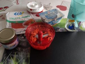 Mini bouchées feuilletées à la truite fumée et au fromage frais "Par les Recettes de Titi"