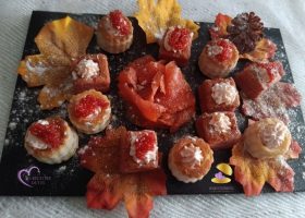 Mini bouchées feuilletées à la truite fumée et au fromage frais